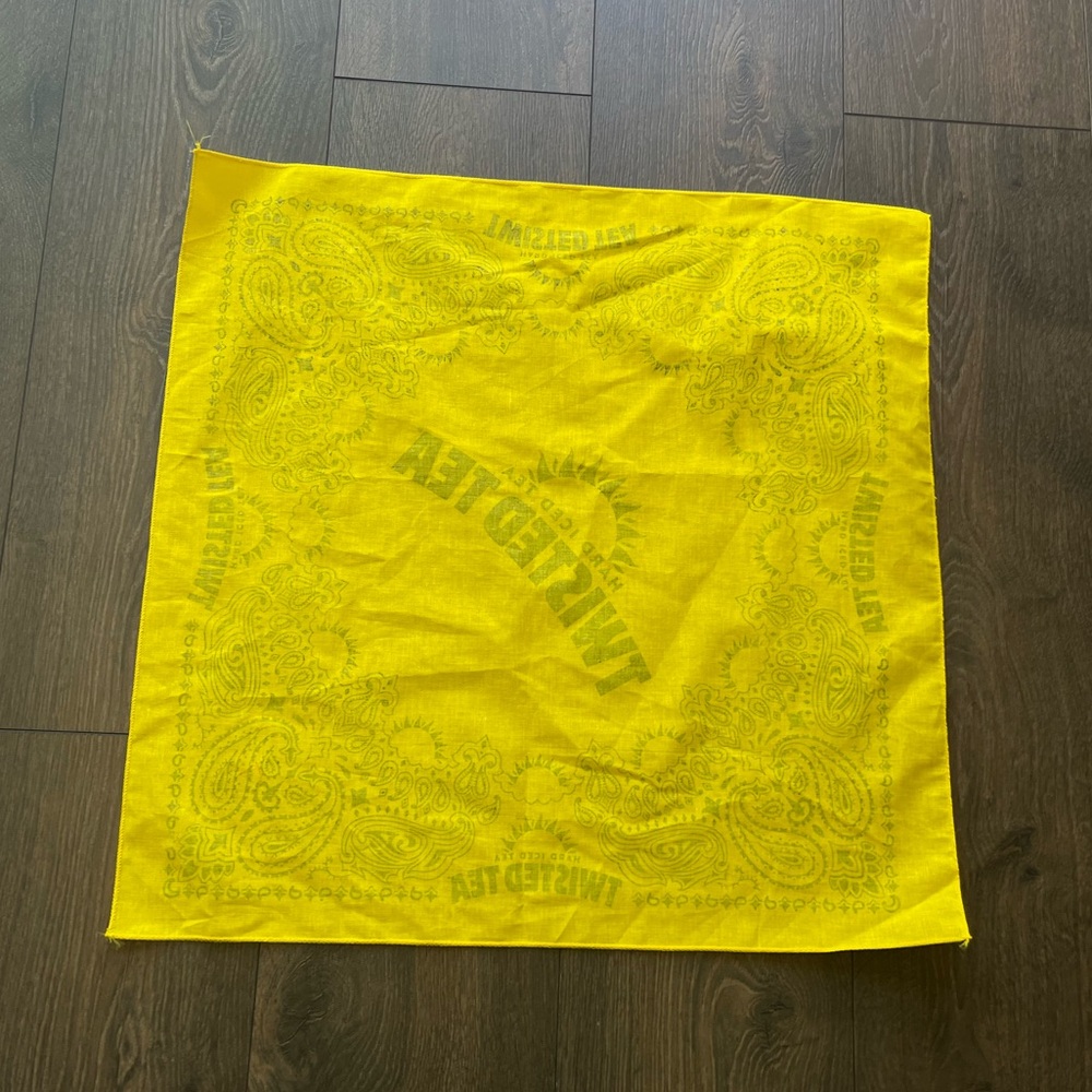 NWOT Twisted Tea Bandana - Picture 2 of 4